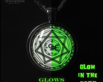 Supernatural Devil's Trap Glow in the dark Necklace, GREEN