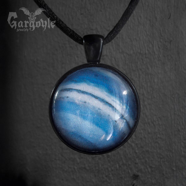 Neptun Cabochon Halskette