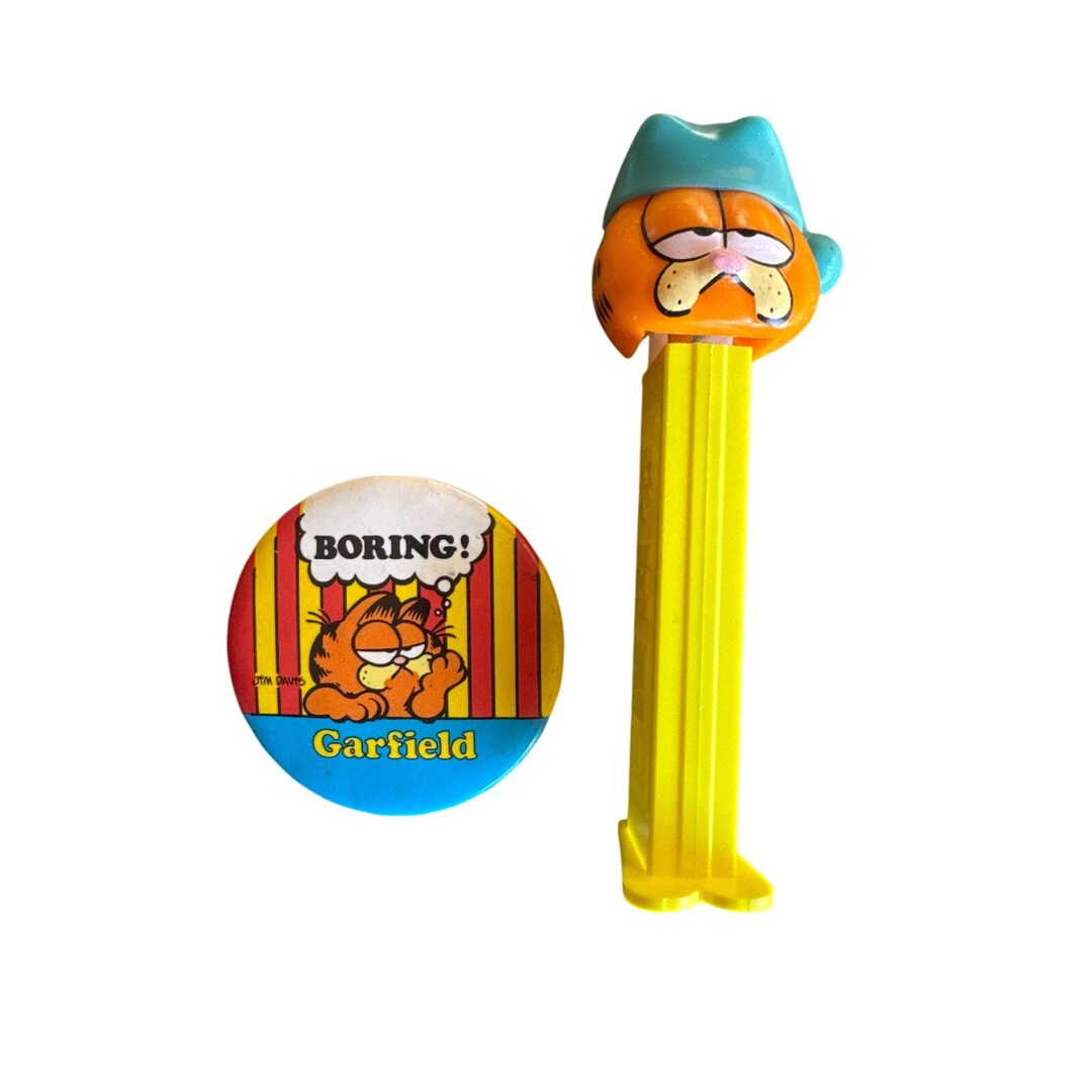 Garfield Button Vintage Garfield Pez and 1978 Garfield Button - Etsy