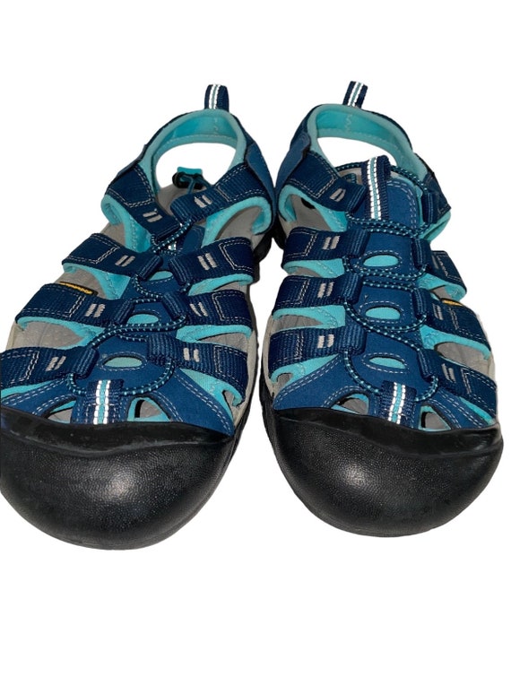 Blue sandals deals size 11