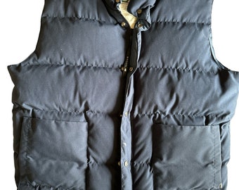 Vintage Canada made Woods Down Filled Full Zip and Button Navy L Puffer Vest