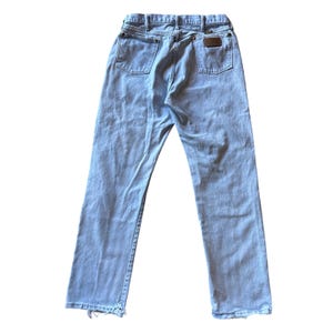 Vintage Wrangler USA Made 36x34 Tagged Light Wash Denim Blue Jeans imagem 1