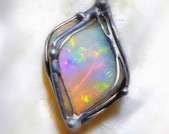 Traumhafter Opal Anhänger - Äthiopien - UNIKAT! ungeschliffener Roh-Stein - tolles Leuchtfeuer - Beidseitig! Für Männer und Frauen!!