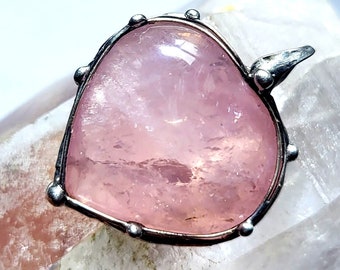 Magical rose quartz heart! Pendant - intense color - great "inner life" - "Lady Nada" - energy -UNIQUE!