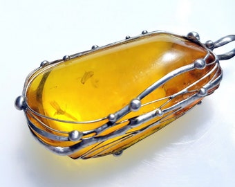 Magnificent - huge - amber pendant - great color - UNIQUE! For men and women!