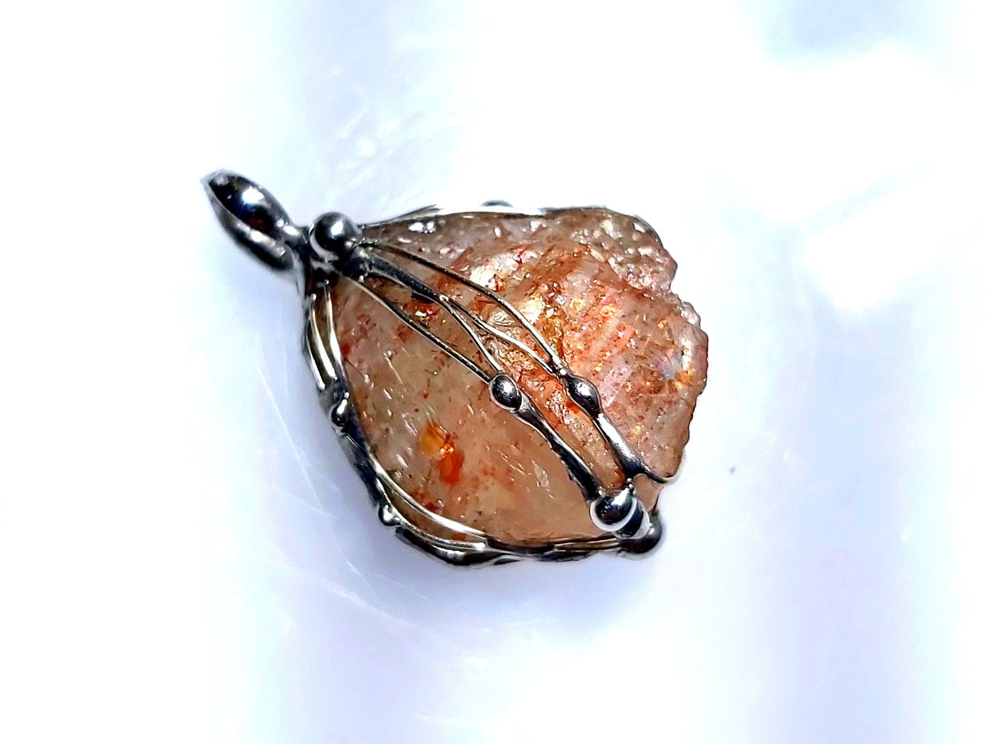 Sun stone pendant - UNIKAT! Great translucent rough stone! For men and women!