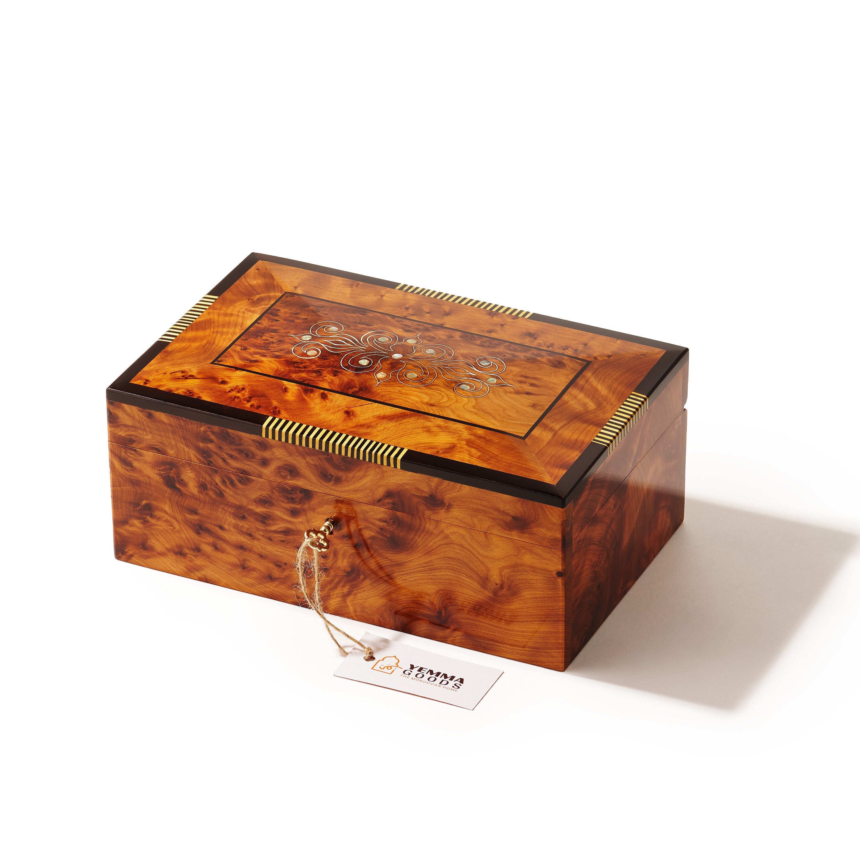 Boîte à Parfum Ancienne En Bois Et Laiton - Motifs Floraux Incrustés, Serrure, Origine Inde 1900-1940