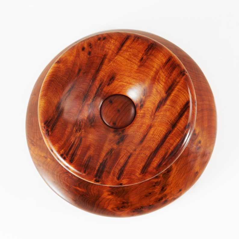 Thuya Wood Large Ashtray - A Statement Piece for Your Table