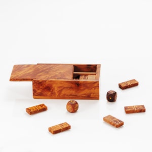 Thuya Holz Domino Set und Würfelbox Handgefertigtes Gaming Zubehör Perfekt für Spielabende Geschenk bereit