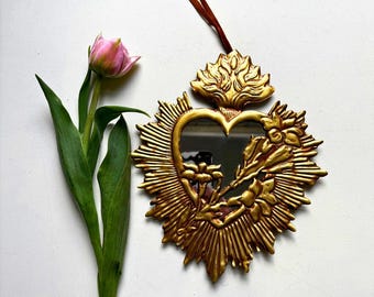 聖心鏡｜金色の壁掛け｜燃える奉納装飾