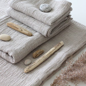 White Linen & Cotton Honeycomb Waffle Towel – Linen Tales