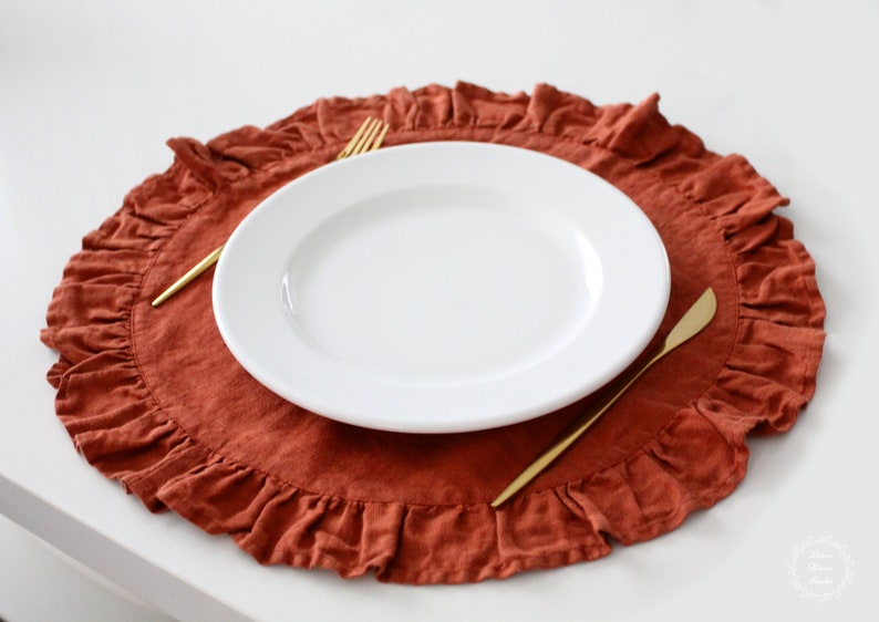 Hard Base Ruffle Mat Ruffled Linen Placemats - Round Table Mat - Stonewashed Softened Linen ...