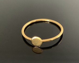 Gold Tiny Circle Ring - Round Ring - Small Disc Ring - Unique Ring - Geometric Ring - Gold Coin Ring - Stackable Ring - Mother's Day Gift