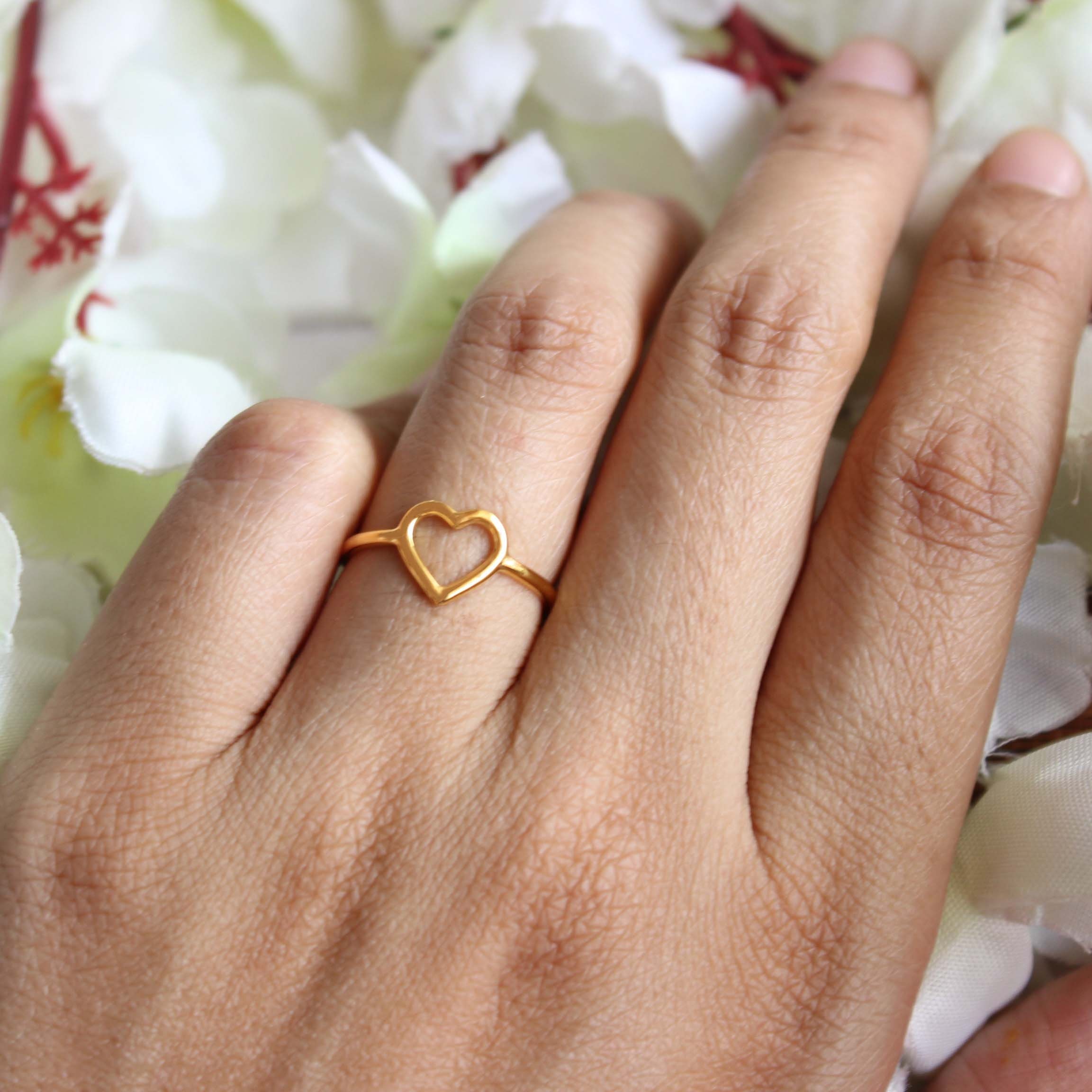 Small 14k Gold and Diamond Heart Ring | Mia Gemma