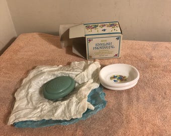 Vintage Avon English Provincial Charisma Perfumed Soap With Soap Dish NOS