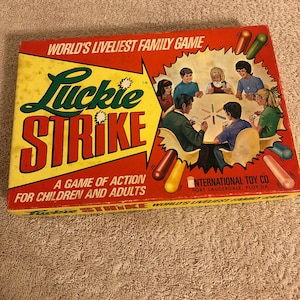Vintage 1972 International Toy Co Luckie Strike-kaartspel bijna voltooid