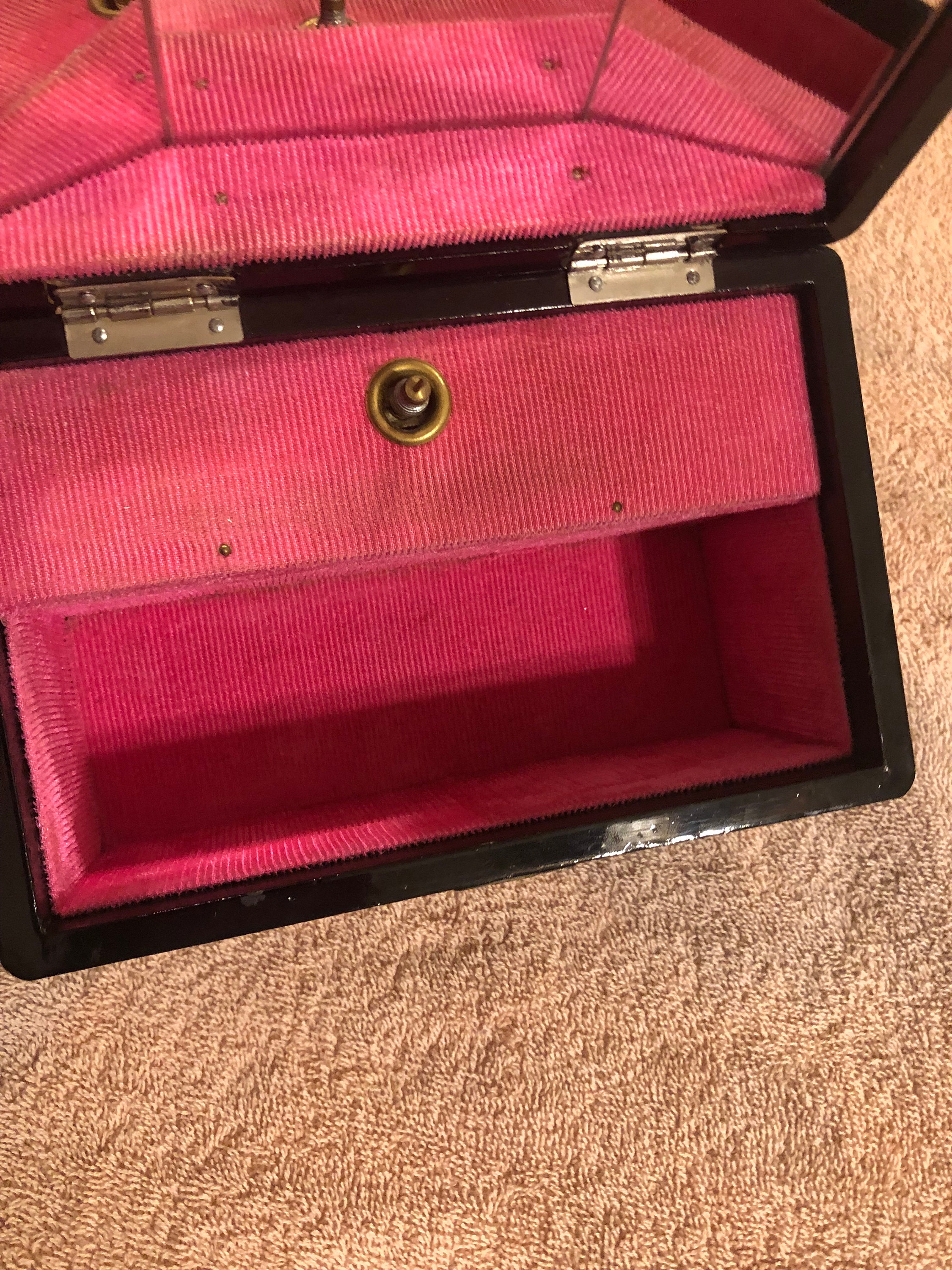 Vintage Japan Black Lacquer Jewelry Music Box Hinged Working