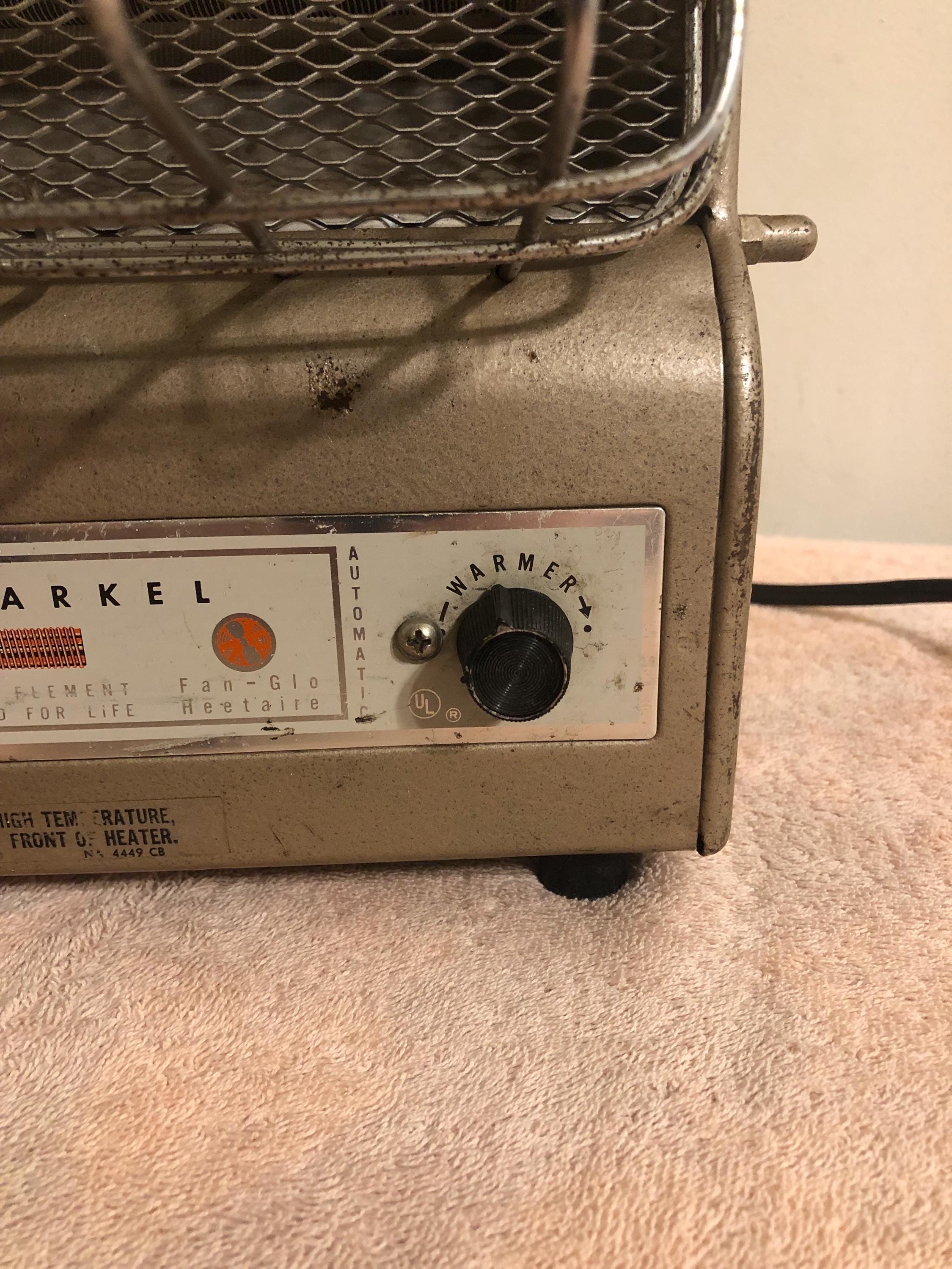 ストーブ Scovill Markel Nulone Fan-Glo Heater RARE Retro MCM TV Shaped Heater Heetaire Fan-glo Automatic