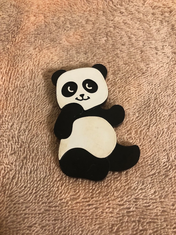 Vintage panda pin - - Gem