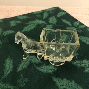 Vintage Klarglas Pferd mit Warenkorb Planter oder Candy Dish 5 ”lang