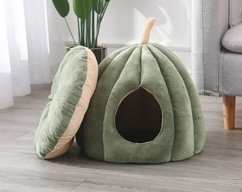 Cosy Pumpkin Cat and Dog Cave, Velvet Soft Pet Den, Anti Anxiety Pet House