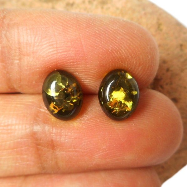 Oval Green AMBER Sterling Silver Gemstone Stud Earrings  925 -  7 x 9 mm