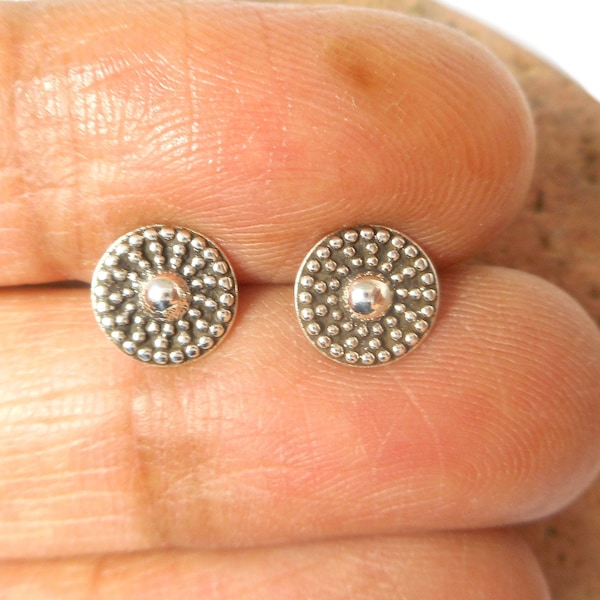 Round Shaped Mandala Sterling Silver Stud Earrings 925 - 8 mm