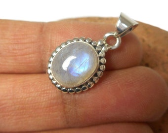 Small Fiery Oval MOONSTONE Sterling Silver 925 Gemstone Pendant