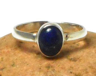 Small Oval shaped blue Lapis Lazuli  Sterling Silver Gemstone Ring 925