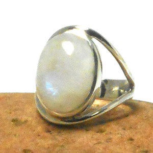 Fiery Oval Moonstone Sterling Silver 925 Gemstone Ring