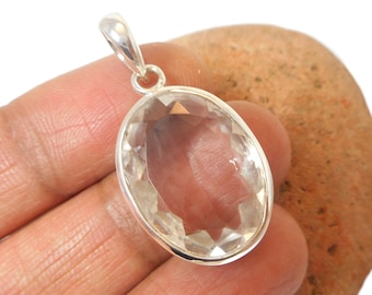 Ovale hanger met edelsteen bergkristal: Boho sterlingzilveren sieraden