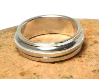 Plain Sterling Silver Spinner 925 Ring Band