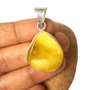 Large Butterscotch AMBER Sterling Silver Gemstone 925  Pendant