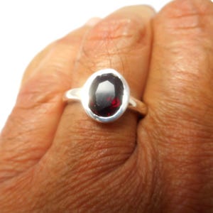 Oval Garnet Sterling Silver 925 Ring boho vintage red gemstone jewelry
