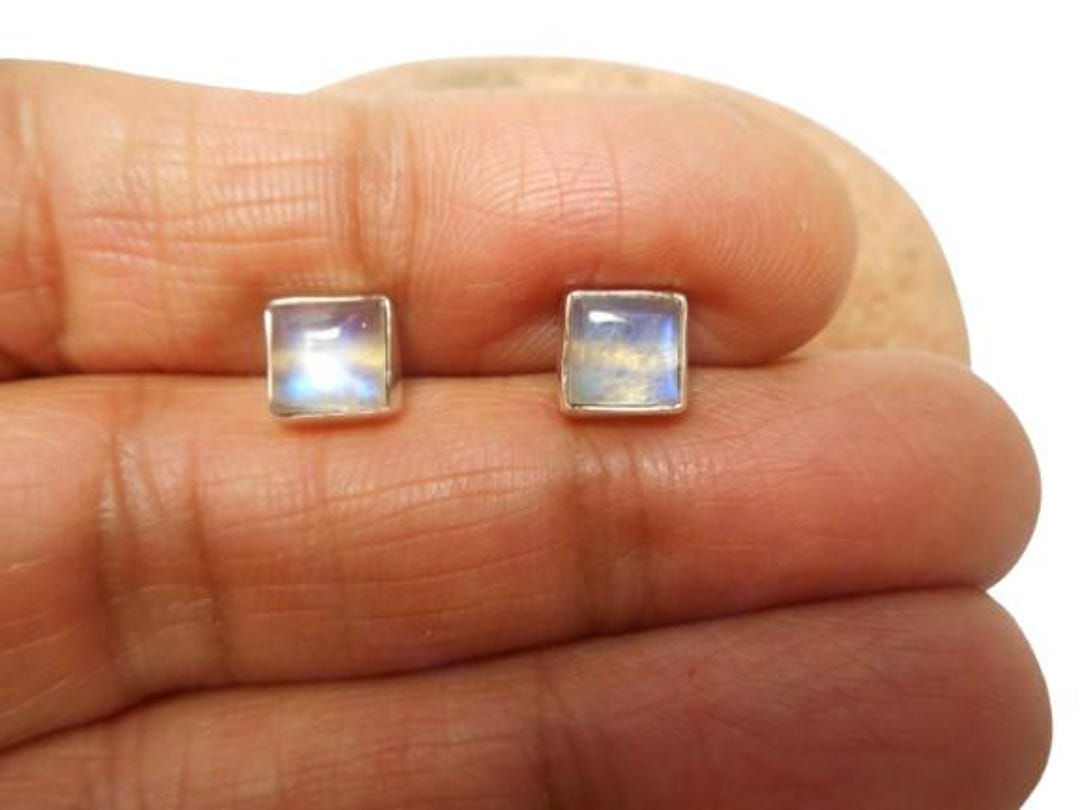 SARALA Orecchini A Bottone In Argento 925 Con Pietra Preziosa Quadrata - Design Minimal, Dimensioni 11x11 Mm - Viola Ametista