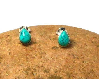 Mini orecchini a bottone a goccia turchese argento da donna di classe | Classy Women Collection