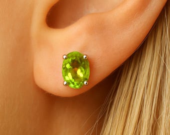 Natural Green PERIDOT Sterling Silver 925 Gemstone Stud Earrings