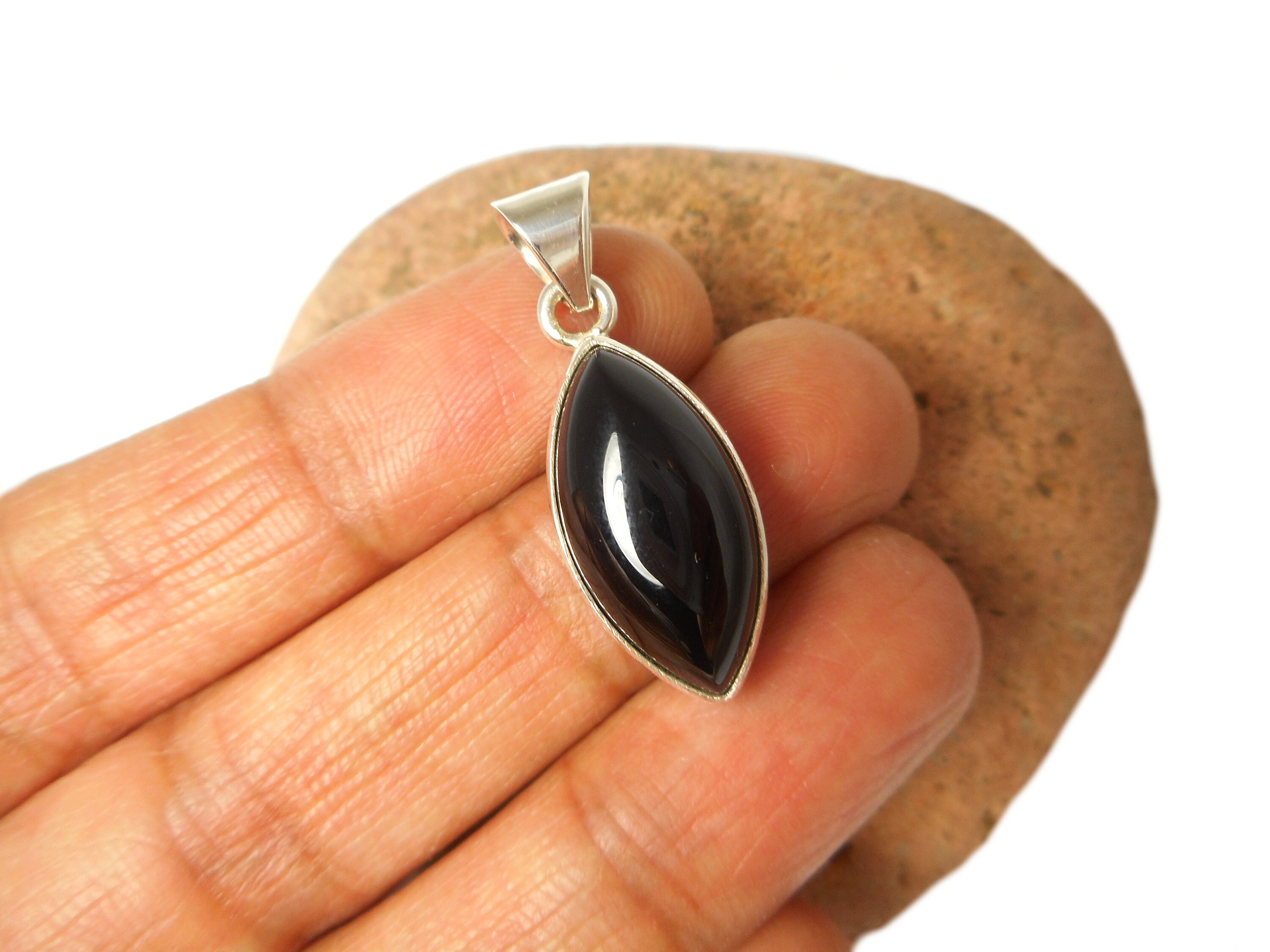 Collier En Argent Sterling Avec Pendentif Pierre Noire Et Marquises - XIXème Siècle, Occasion