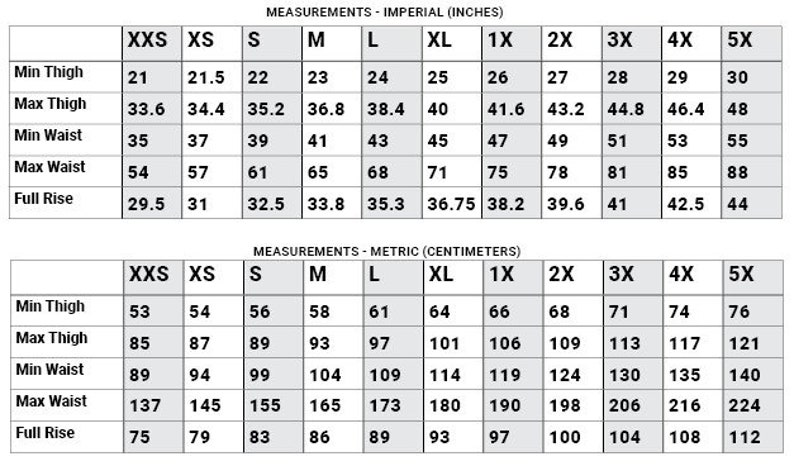 Puede incluir: Un gr&aacute;fico que muestra las medidas en pulgadas y cent&iacute;metros para diferentes tallas de ropa. El gr&aacute;fico incluye medidas para el muslo m&iacute;nimo y m&aacute;ximo, la cintura y la altura total.