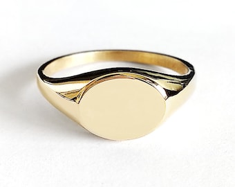 18K 14K Oval Signet ring, Solid Gold Signet ring, Gold Pinky ring, 9K Gold chevalier ring, Custom Personalized signet ring/Women Signet ring