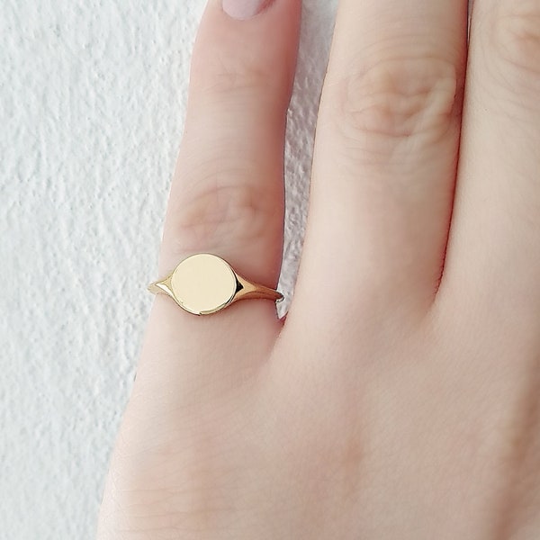 Anello con sigillo rotondo delicato 18K 14K 9K, anello in oro massiccio, piccolo anello in oro da mignolo, anello in oro sottile, anello con sigillo personalizzato personalizzato, sigillo da donna