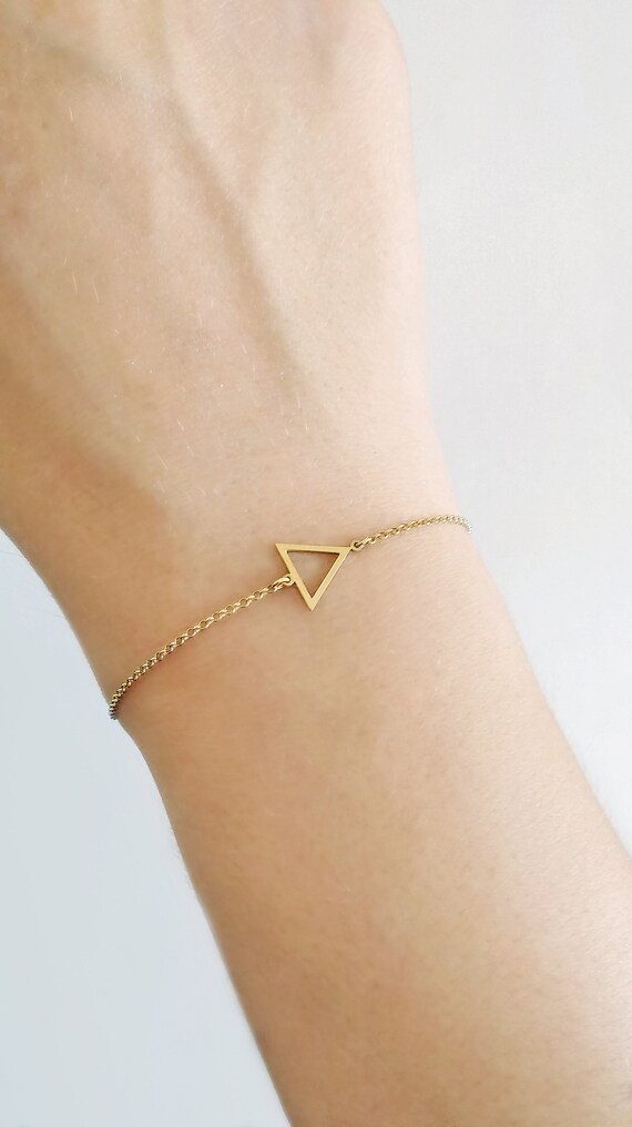 Dainty Triangle Charm Bracelet
