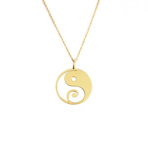 14K 9K Yin Yang necklace, Yin Yang Charm Pendant, Solid Gold Minimalist Necklace, Dainty Layering Necklace, Delicate Coin Disc Necklace image 4