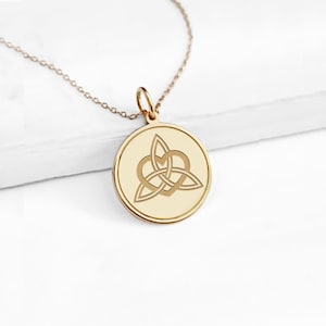 Colgante de nudo de amor de la trinidad celta personalizado de 14 quilates y 9 quilates, nudo de amor eterno, collar de oro macizo Love Triquetra, joyería con nudo celta irlandés