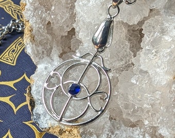 Eye of elena throne of glass necklace