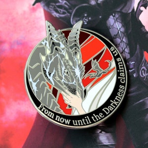 Throne of Glass "Thirteen" enamel pin