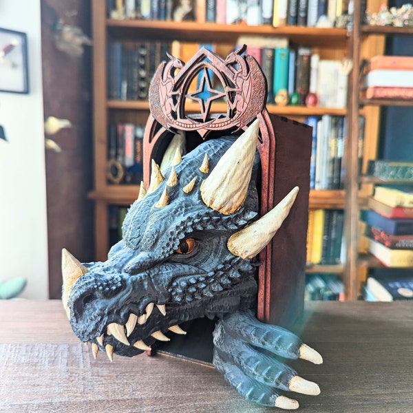 Dragon book nook- shelf insert display dragon head