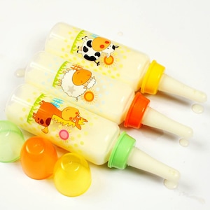 Custom adult baby bottles. Long, fast flow teat on 240ml abdl bottle. Adorable farm yard animal designs. Ideal for ddlg/littlespace
