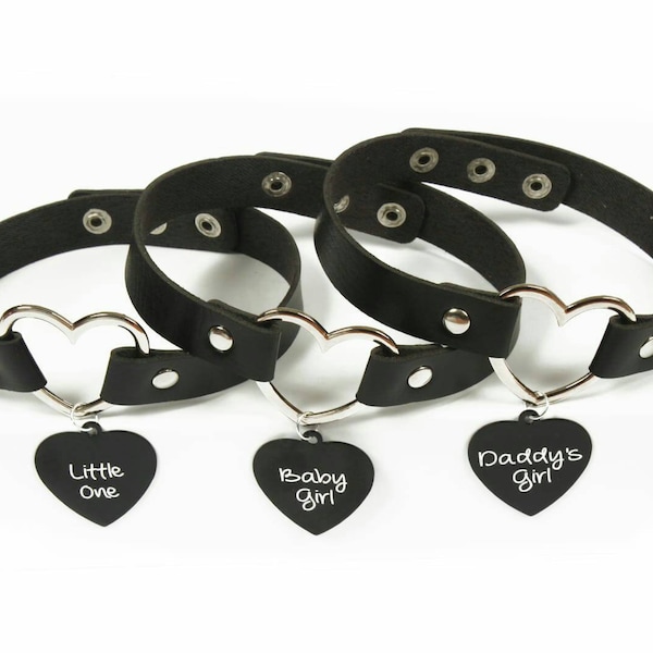 Ddlg collars. Faux leather bdsm collar with heart tags engraved with ddlg words. Ideal for DDLG submissives and ABDL. Pick your engraving