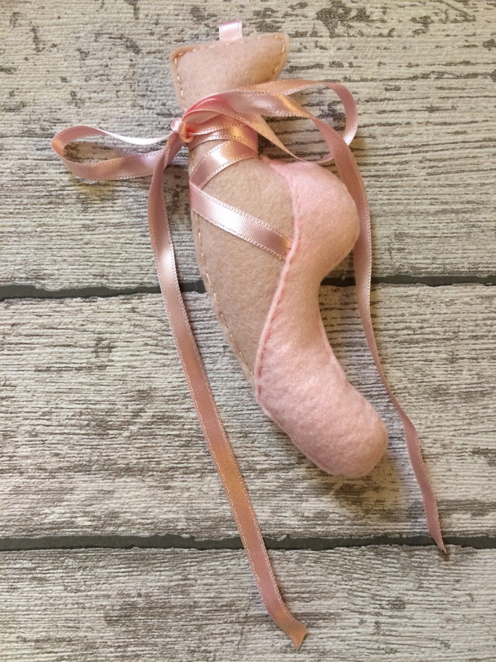 ballet slipper, key ring for dance shoes, keyring, felt, accessory bag, gift dance enthusiasts, wedding favor